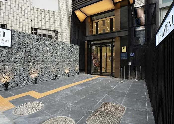 H Avenue Idae Shinchon Seoul
