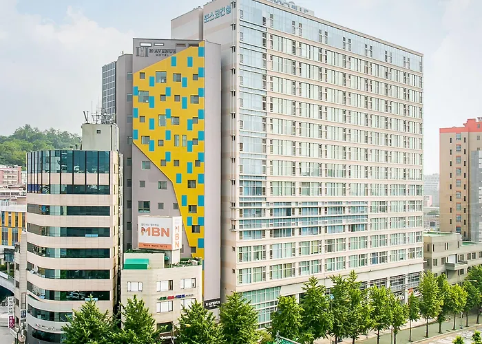 Hotel H Avenue Idae Shinchon 3*