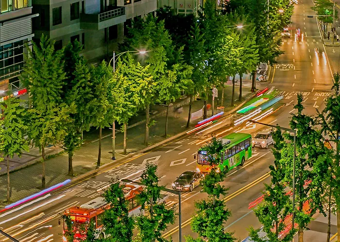 H Avenue Idae Shinchon 3*