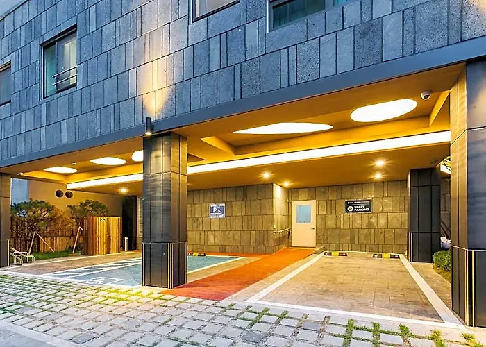 H Avenue Idae Shinchon Hotel 3*